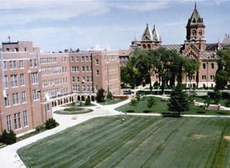 Ateneo cattolico: scegli il pronome