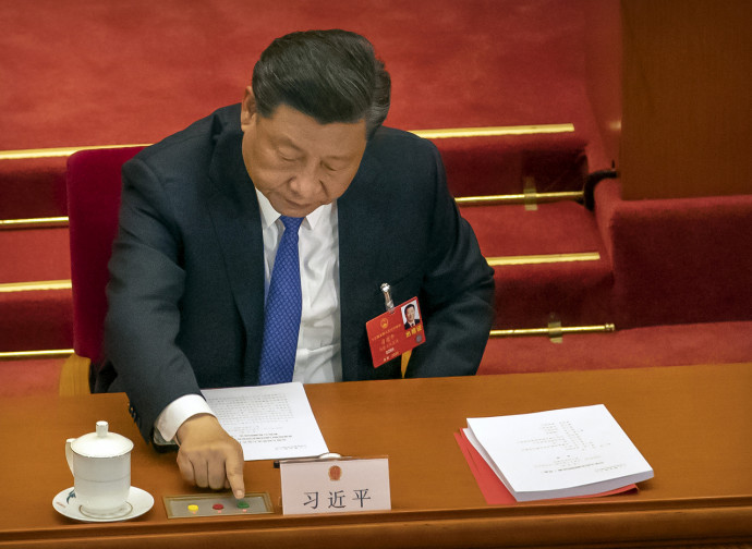 Xi Jinping vota la nuova legge sulla sicurezza nazionale